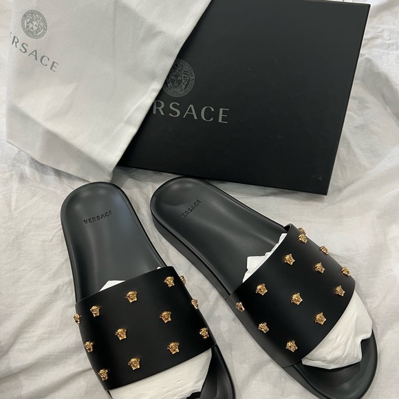 Versace mens slides - Picture 4 of 16